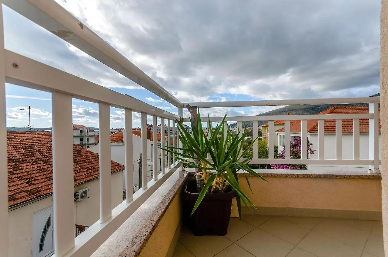 Apartment Rocky Trogir